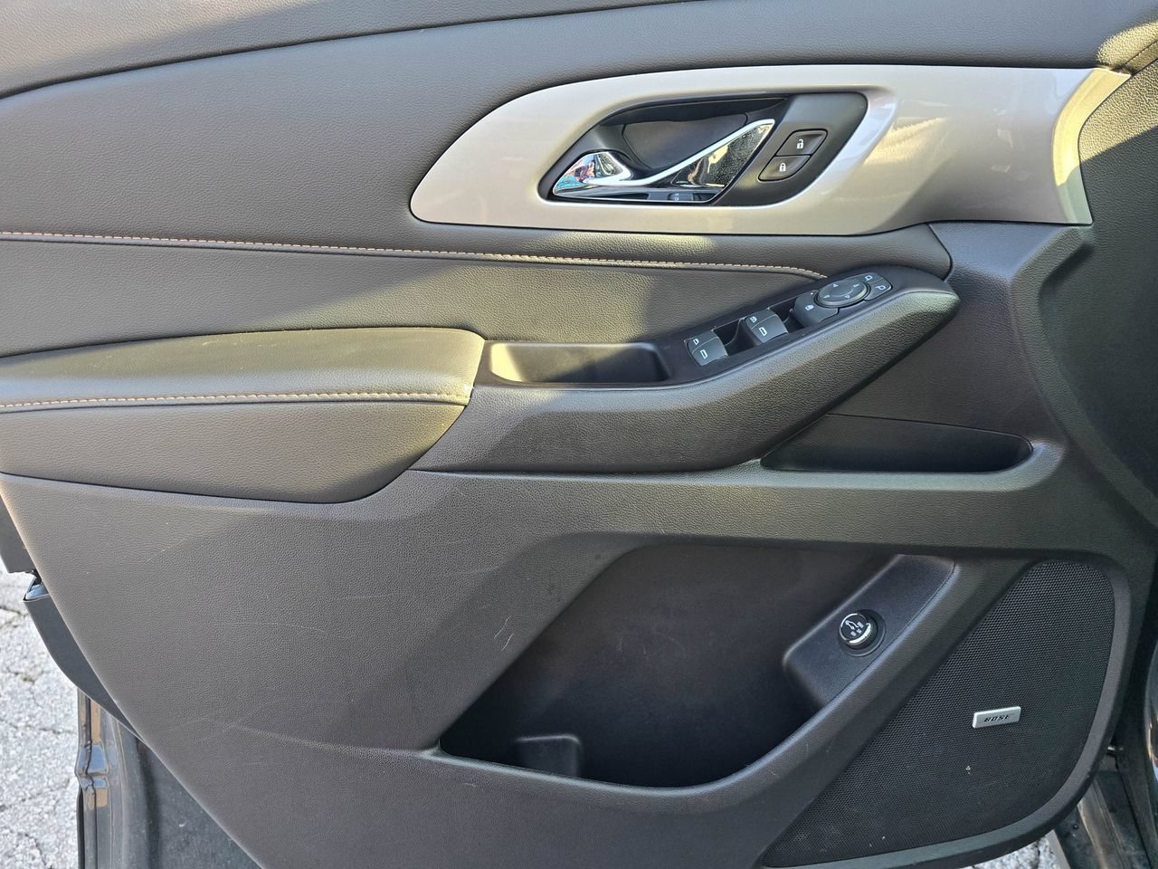 Used 2020 Chevrolet Traverse RS FWD image 8