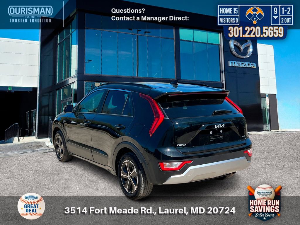 Used 2025 Kia Niro LX image 3