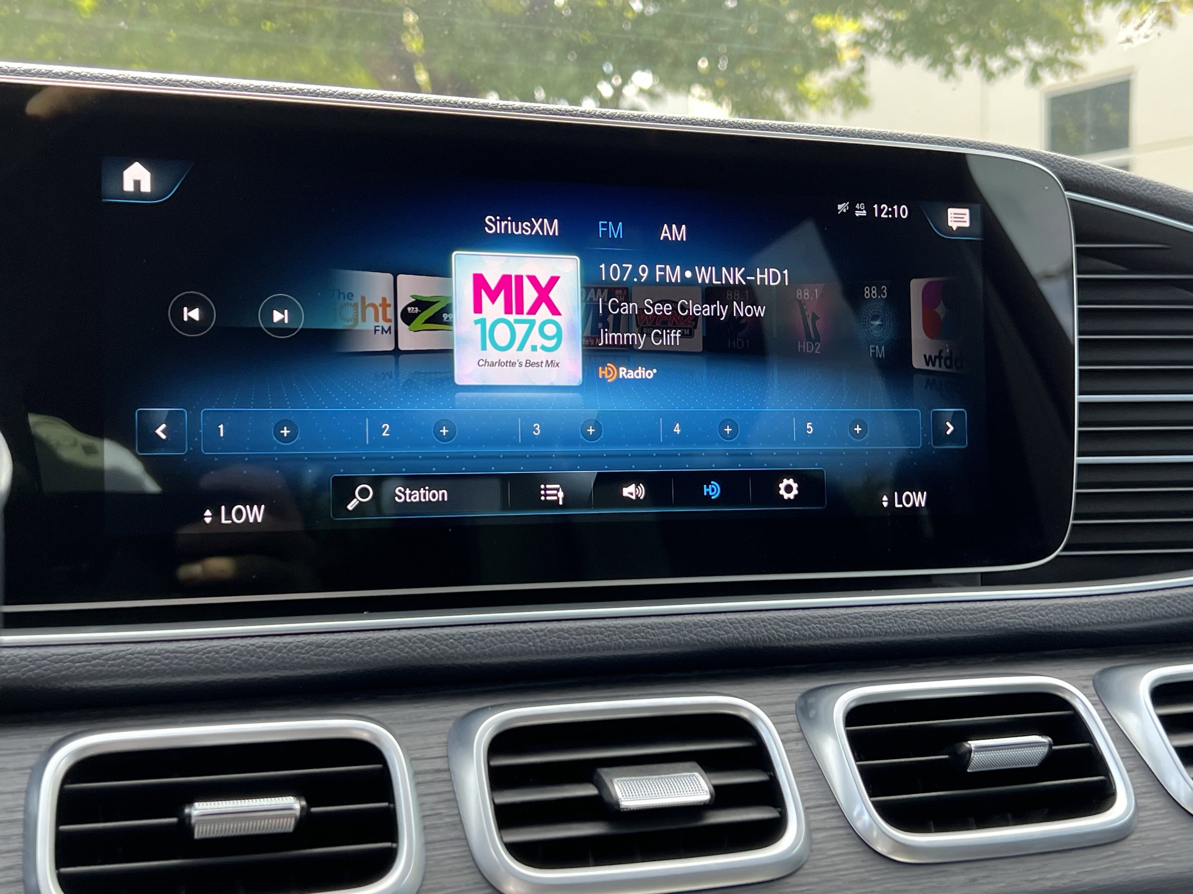 Certified 2023 Mercedes-Benz GLE 350 w/ Premium Package image 23