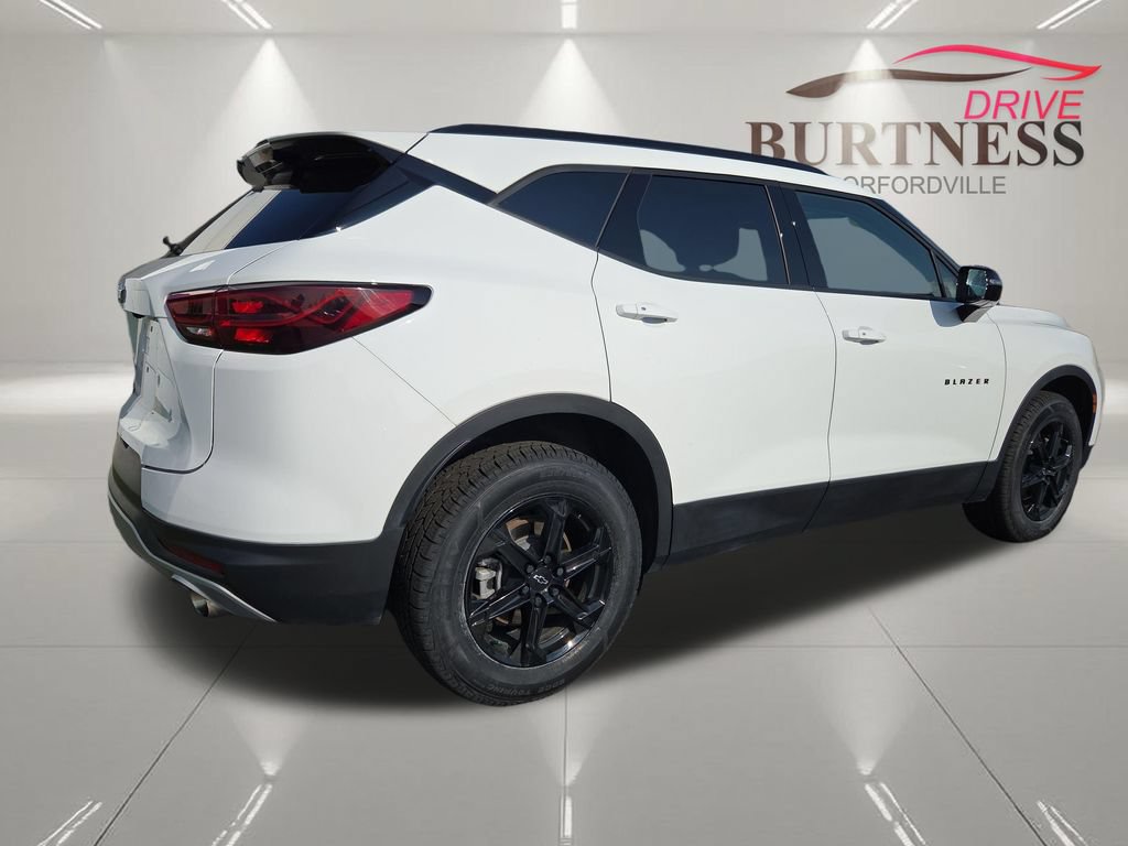 Certified 2024 Chevrolet Blazer LT w/ Midnight/Sport Edition AWD/4WD image 8