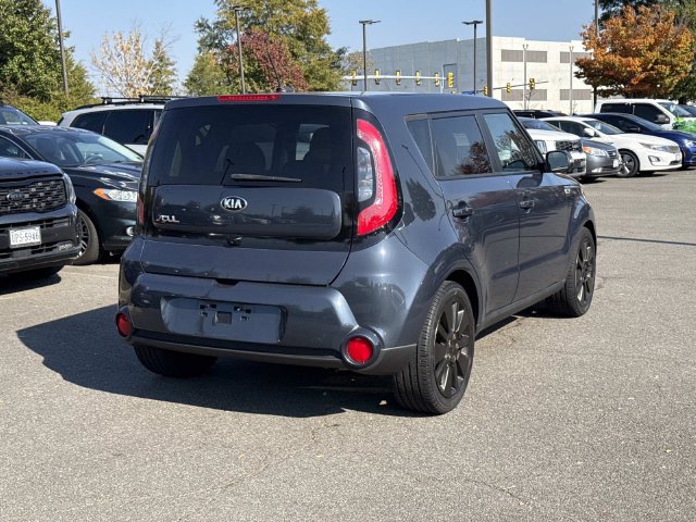 Used 2016 Kia Soul ! w/ Premium Package FWD image 2