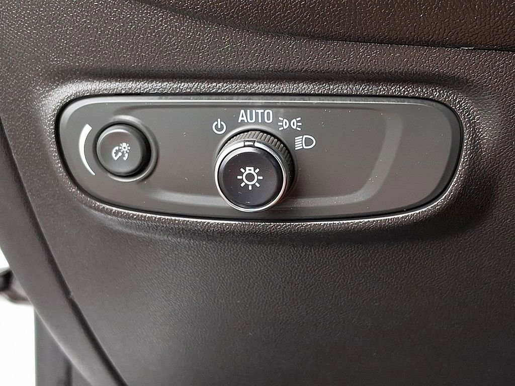 Certified 2023 Chevrolet Equinox LS w/ LPO, Floor Liner Package image 27