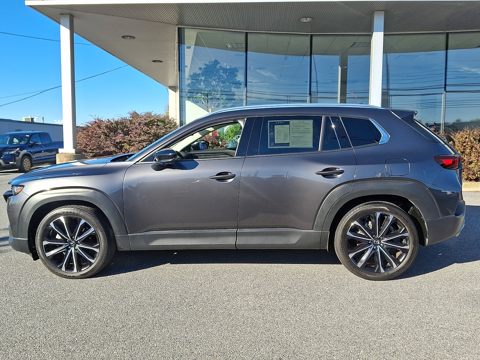 Used 2023 MAZDA CX-50 2.5 Turbo w/ Premium Plus Pkg AWD/4WD image 8
