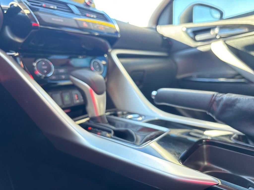 Used 2024 Mitsubishi Eclipse Cross LE image 18