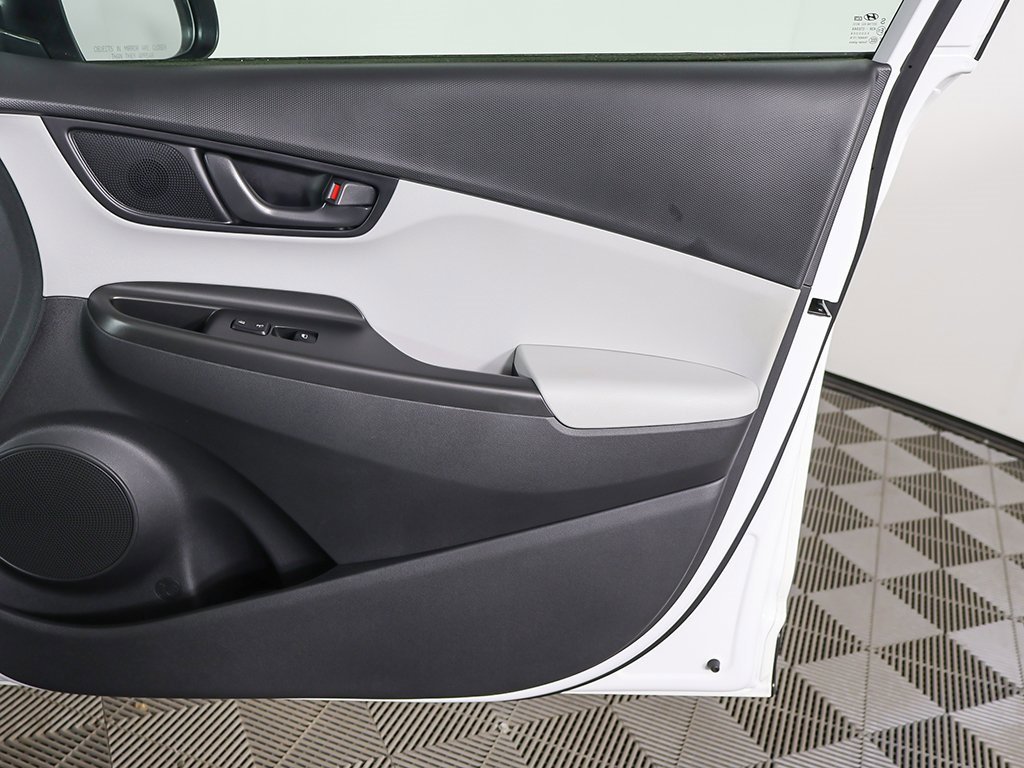 Certified 2022 Hyundai Kona SEL image 19