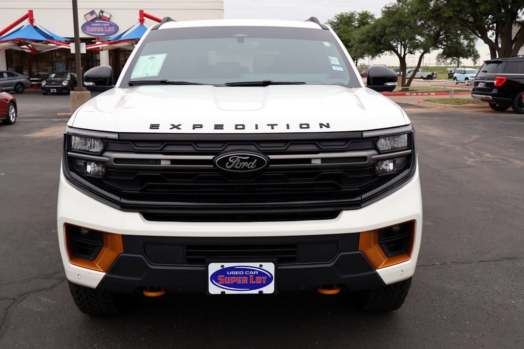 Used 2025 Ford Expedition Tremor AWD/4WD image 11