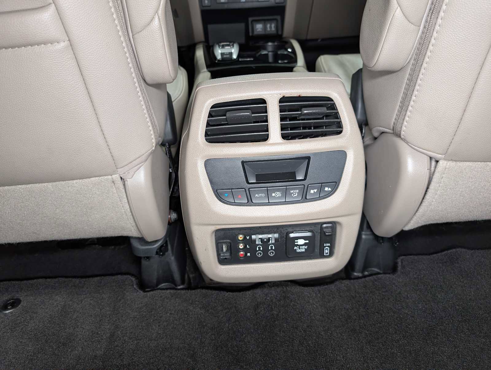 Used 2016 Honda Pilot Touring image 22