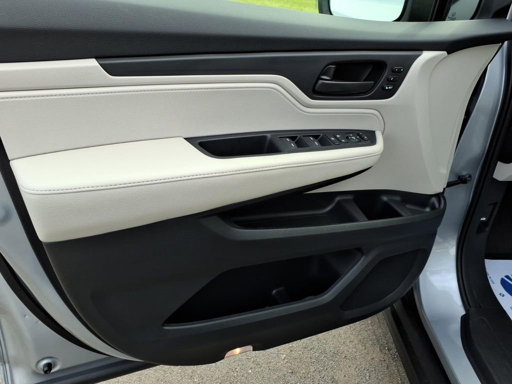 New 2026 Honda Odyssey EX-L image 13