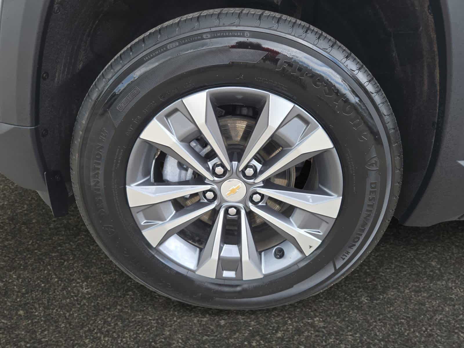 Used 2026 Chevrolet Equinox LT image 14