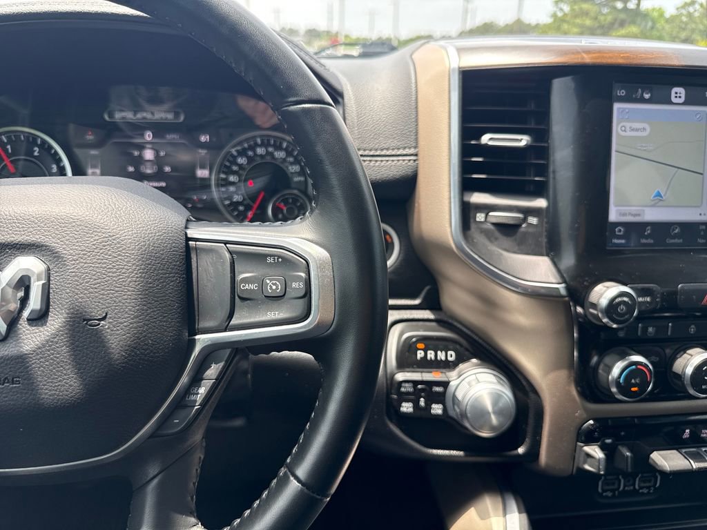Used 2022 RAM 1500 Laramie AWD/4WD image 19