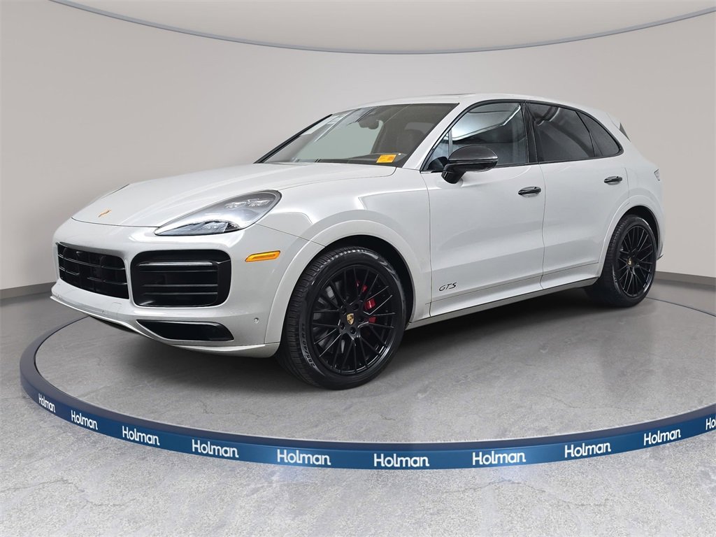 Used 2023 Porsche Cayenne GTS image 1