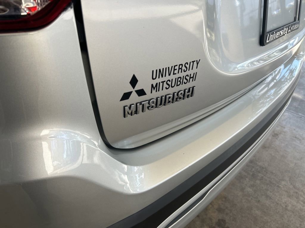 Used 2019 Mitsubishi Outlander ES image 15