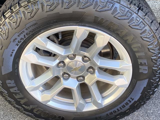 Used 2023 Chevrolet Silverado 1500 LT w/ Protection Package AWD/4WD image 26