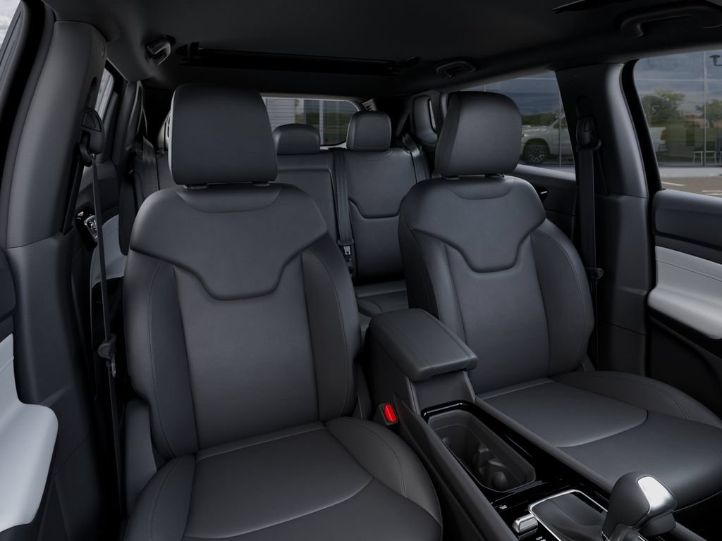 New 2026 Jeep Compass Limited w/ Sun, Sound & Navigation Group AWD/4WD image 16