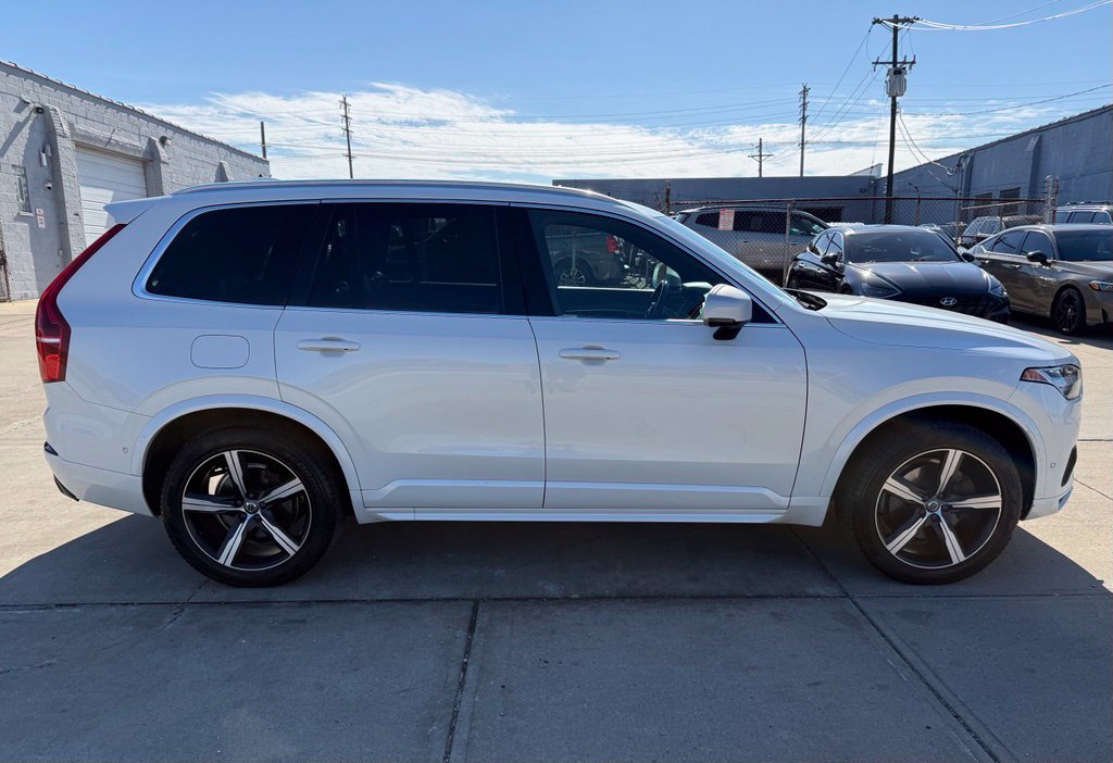 Used 2018 Volvo XC90 T6 R-Design w/ Convenience Package AWD/4WD image 5