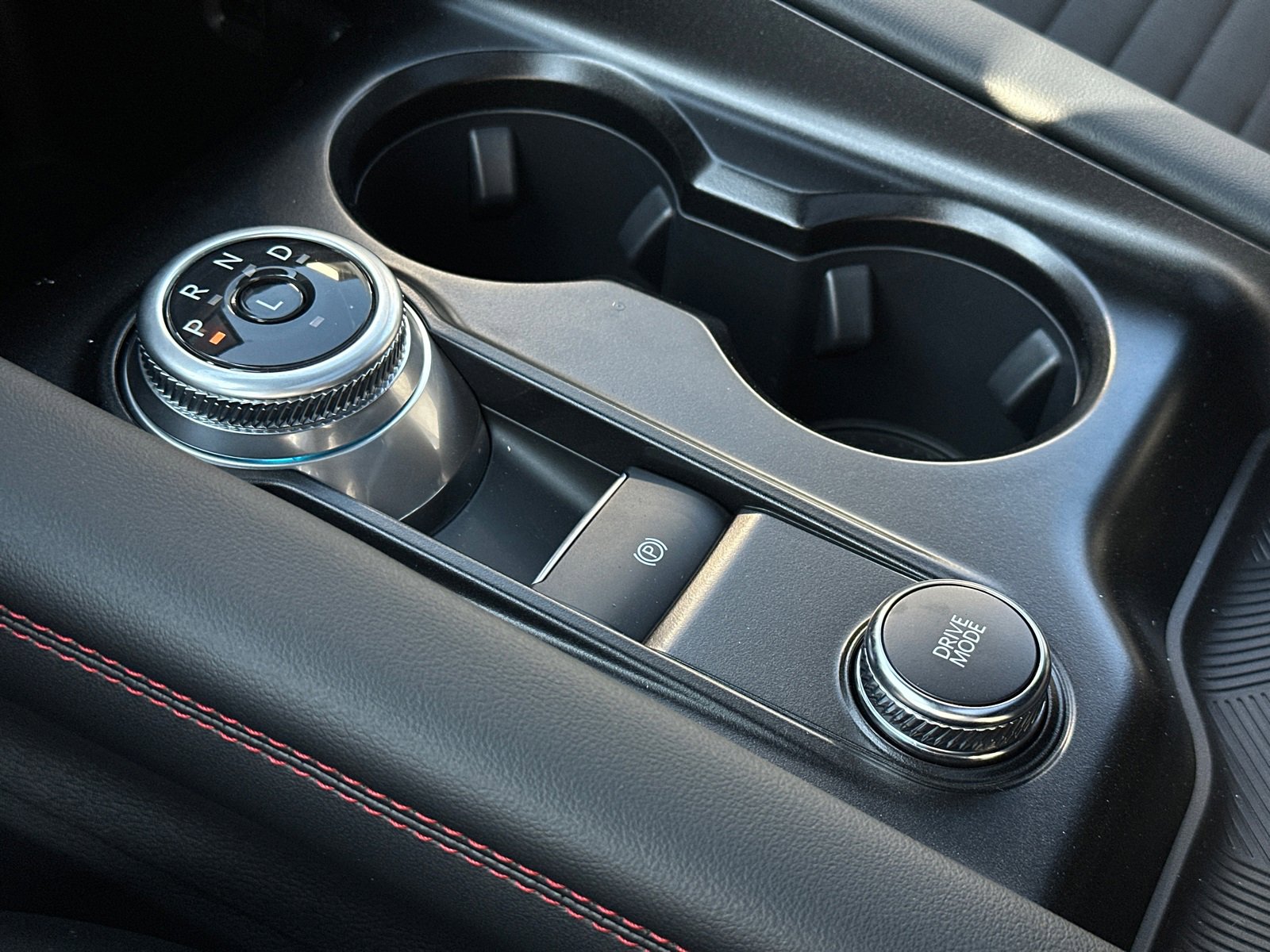 New 2025 Ford Explorer ST-Line w/ Premium Package image 32