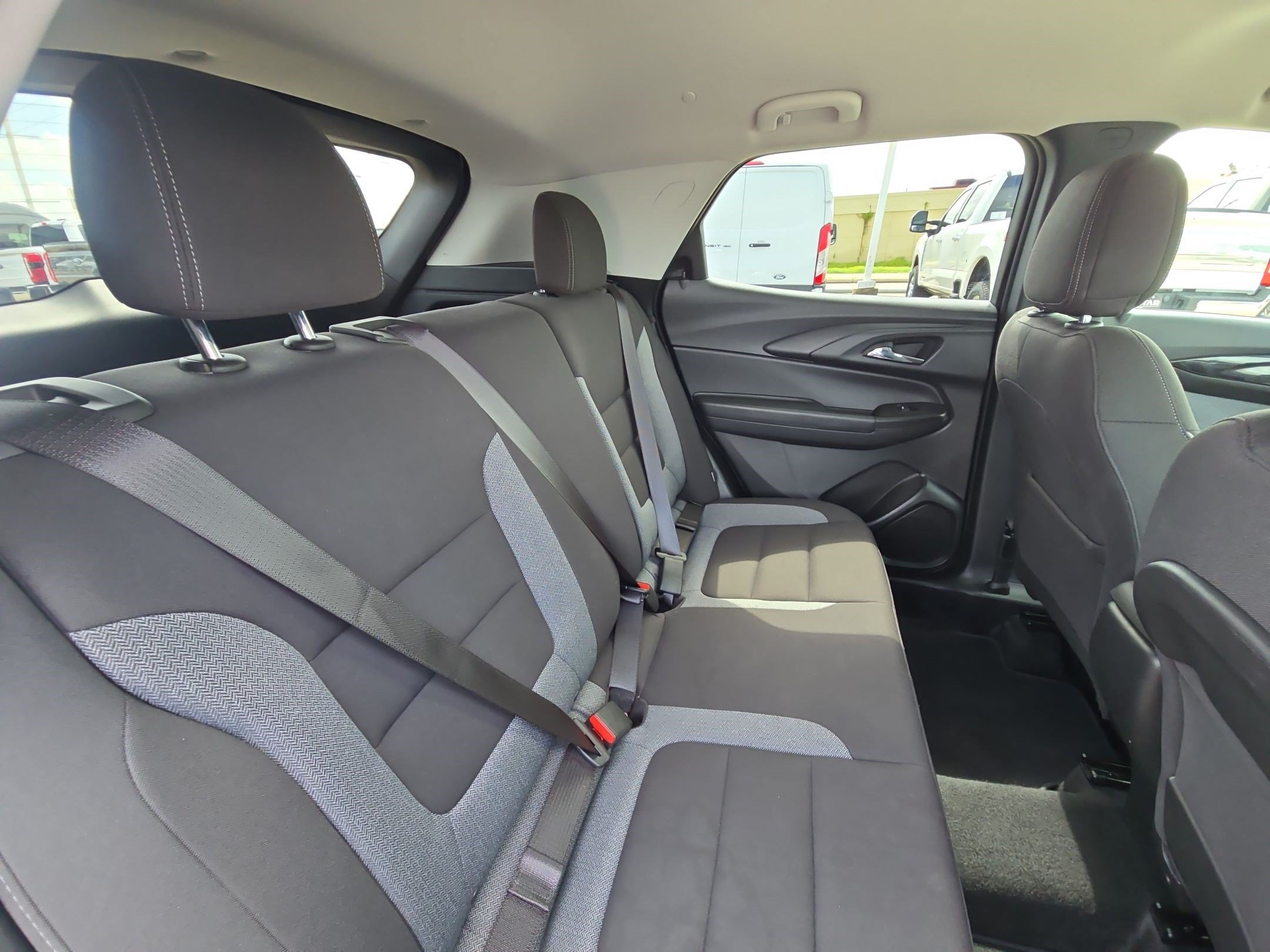 Used 2025 Chevrolet TrailBlazer LT AWD/4WD image 31