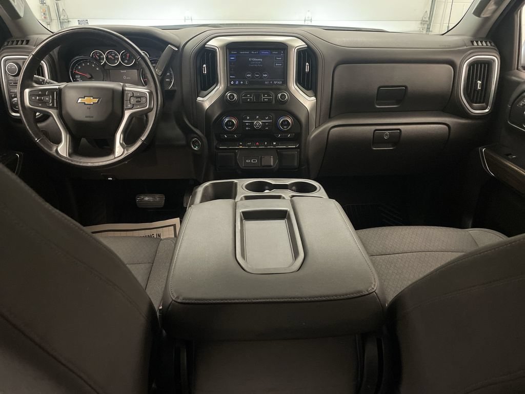 Used 2022 Chevrolet Silverado 1500 LT AWD/4WD image 14