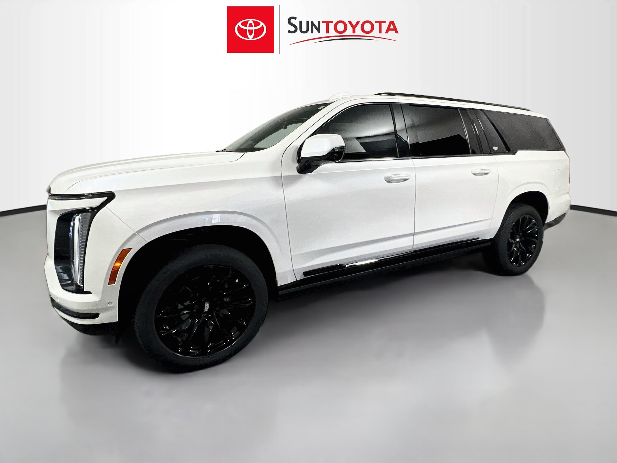 Used 2025 Cadillac Escalade ESV Sport Platinum AWD/4WD image 9