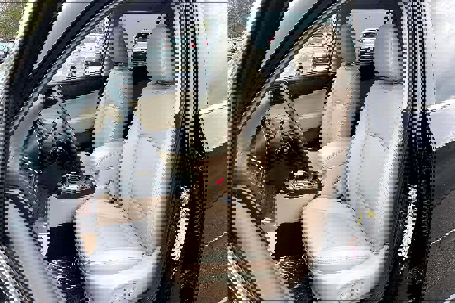 Used 2015 Subaru Outback 2.5i Limited image 9