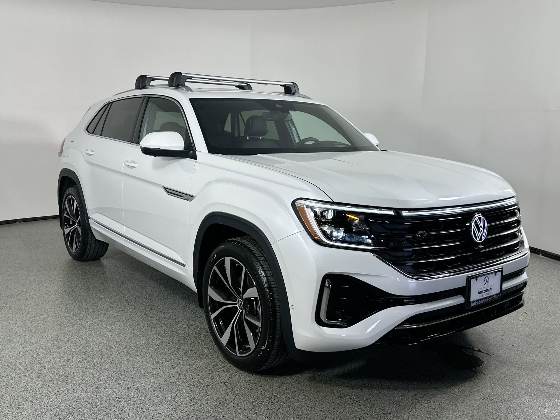 New 2026 Volkswagen Atlas Cross Sport SEL Premium R-Line image 3