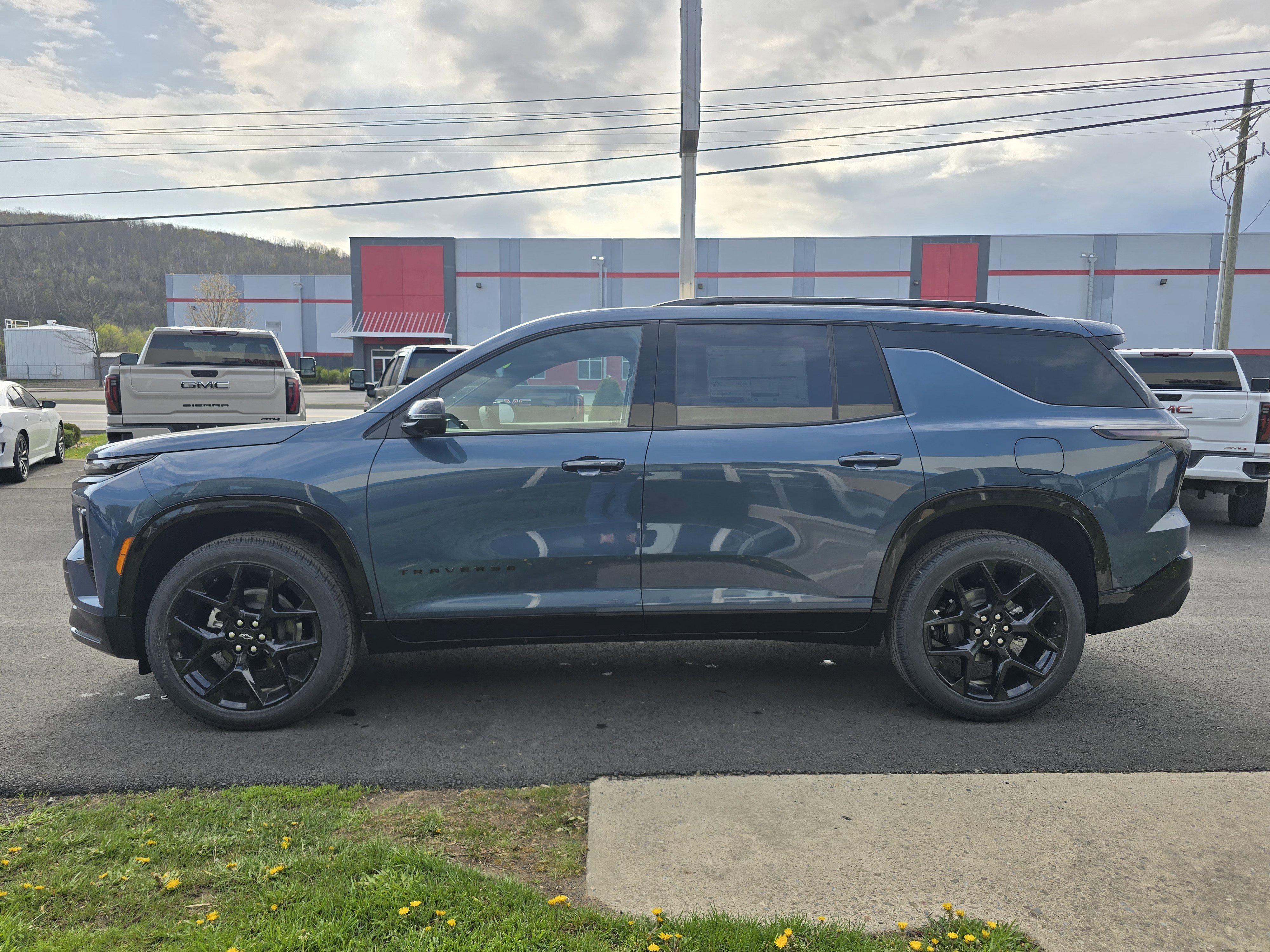 New 2026 Chevrolet Traverse RS AWD/4WD image 7
