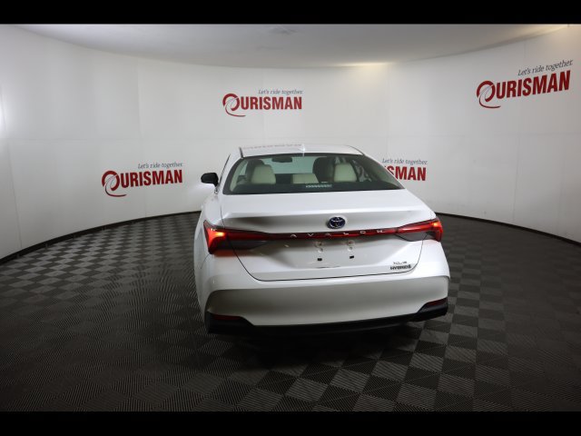 Used 2020 Toyota Avalon XLE w/ Moonroof Package FWD image 21