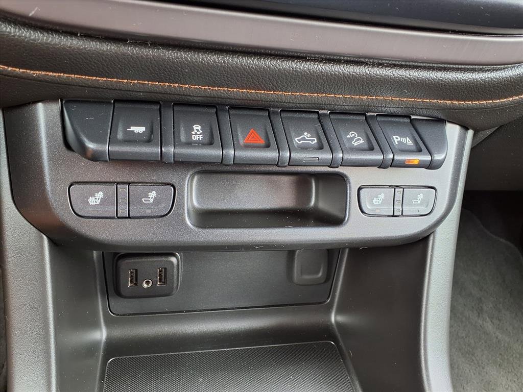 Used 2021 GMC Canyon AT4 image 32