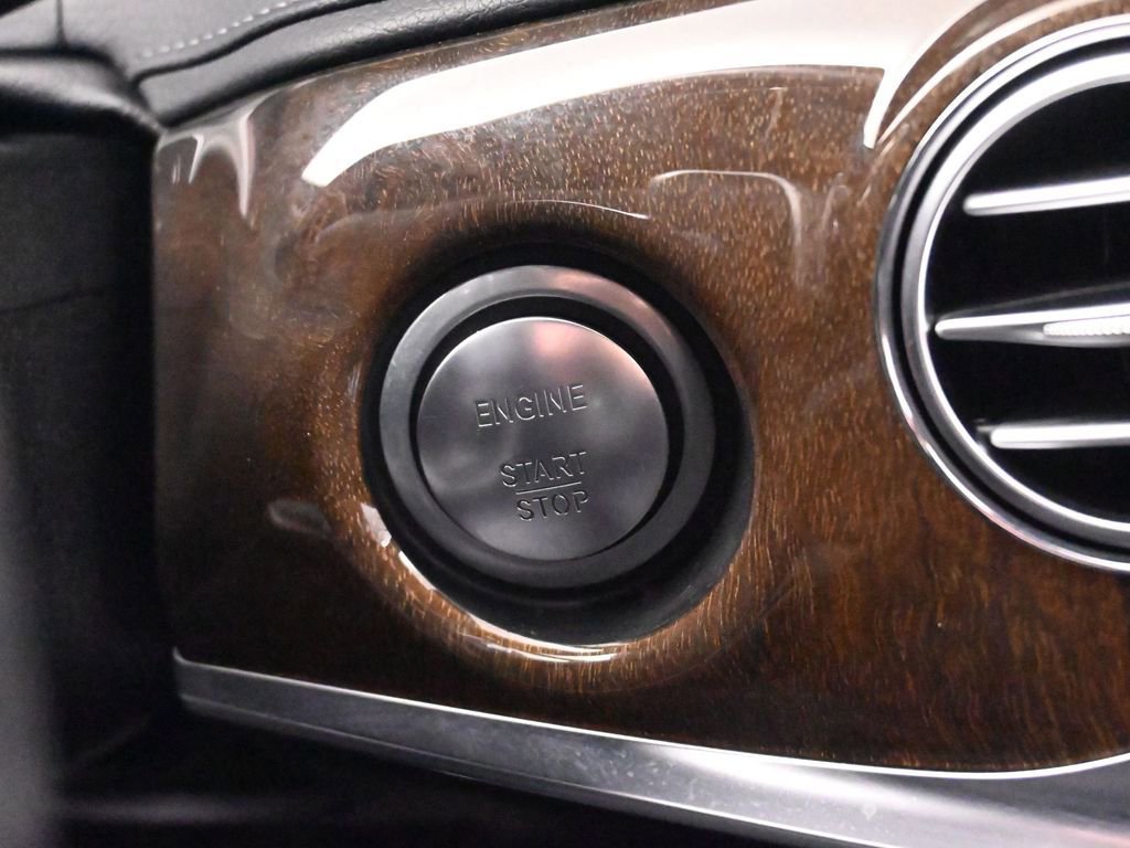 Used 2016 Mercedes-Benz S 550 4MATIC Sedan image 40