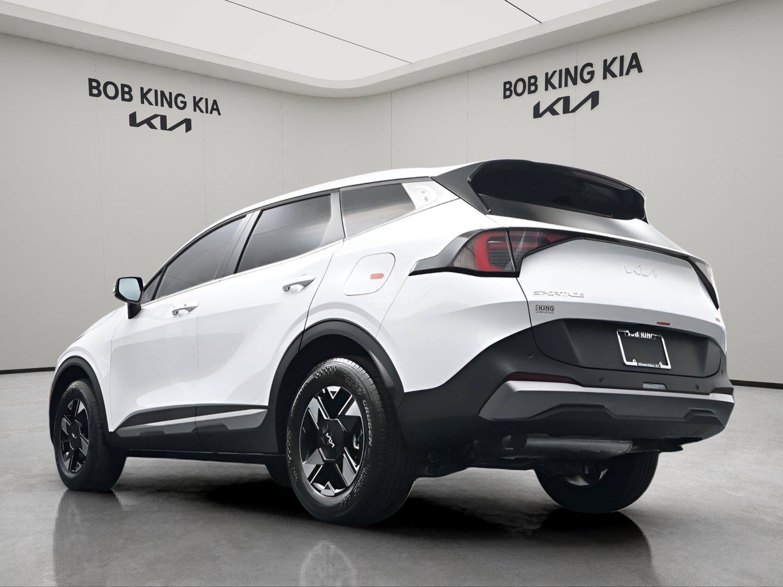 New 2026 Kia Sportage LX w/ LX Convenience Package AWD/4WD image 5