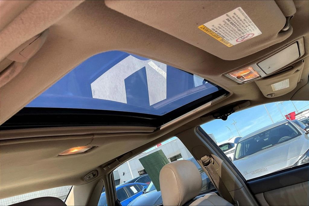 Used 2000 Toyota Avalon XL image 18