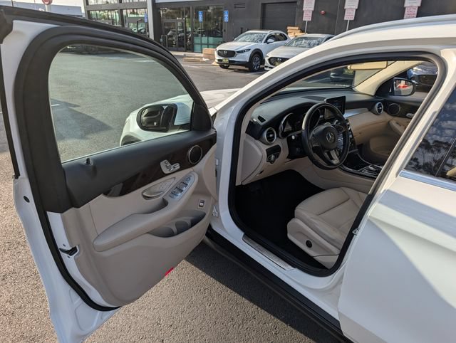 Used 2016 Mercedes-Benz GLC 300 image 35