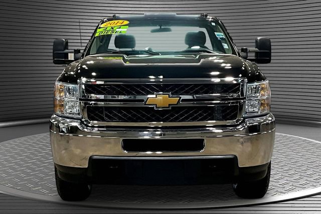 Used 2014 Chevrolet Silverado 2500 W/T w/ Snow Plow Prep Package AWD/4WD image 2