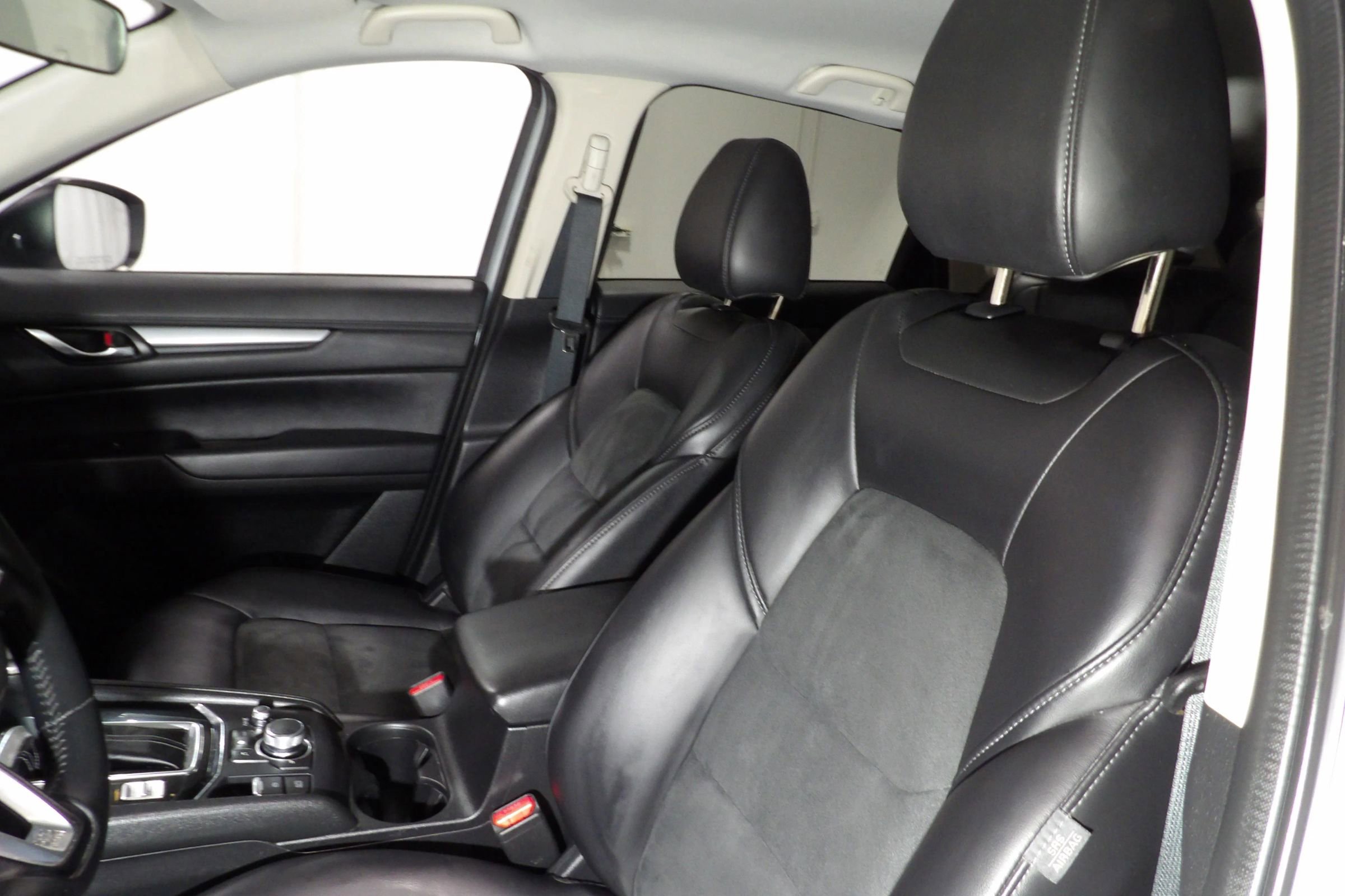 Used 2020 MAZDA CX-5 Touring FWD image 11