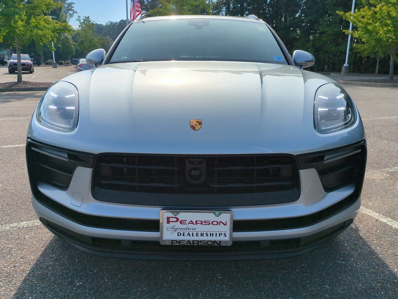 Used 2025 Porsche Macan AWD/4WD image 9