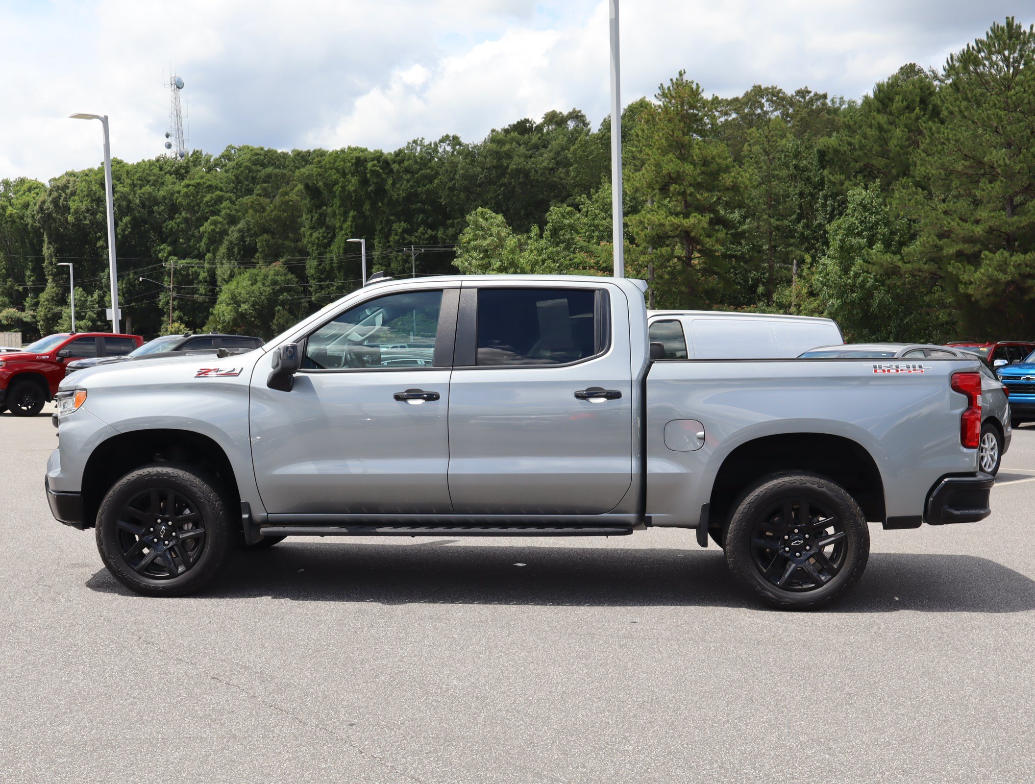 Used 2023 Chevrolet Silverado 1500 LT Trail Boss w/ Protection Package AWD/4WD image 6