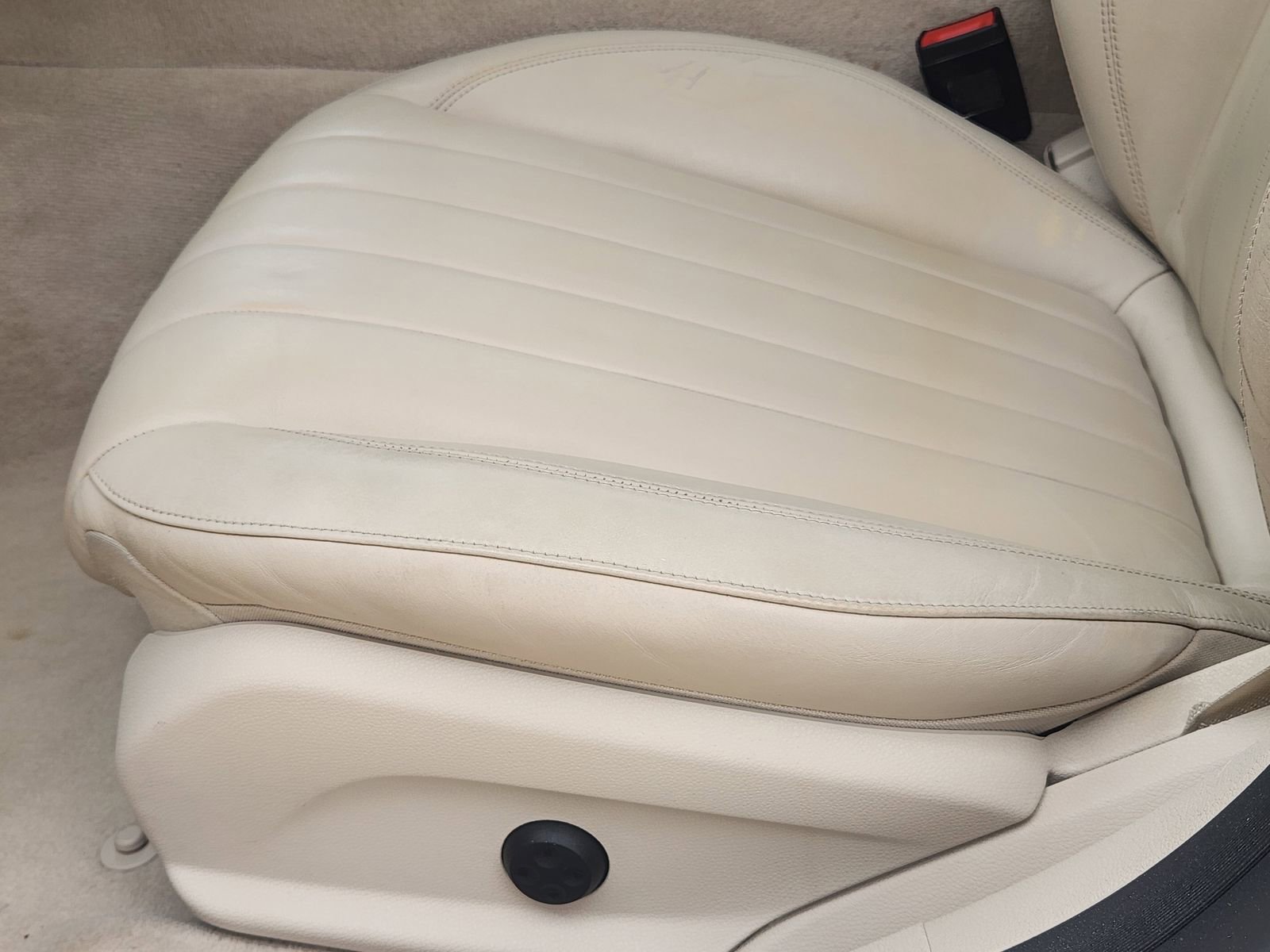 Used 2017 Mercedes-Benz E 300 4MATIC image 27