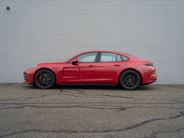 Used 2025 Porsche Panamera GTS image 2