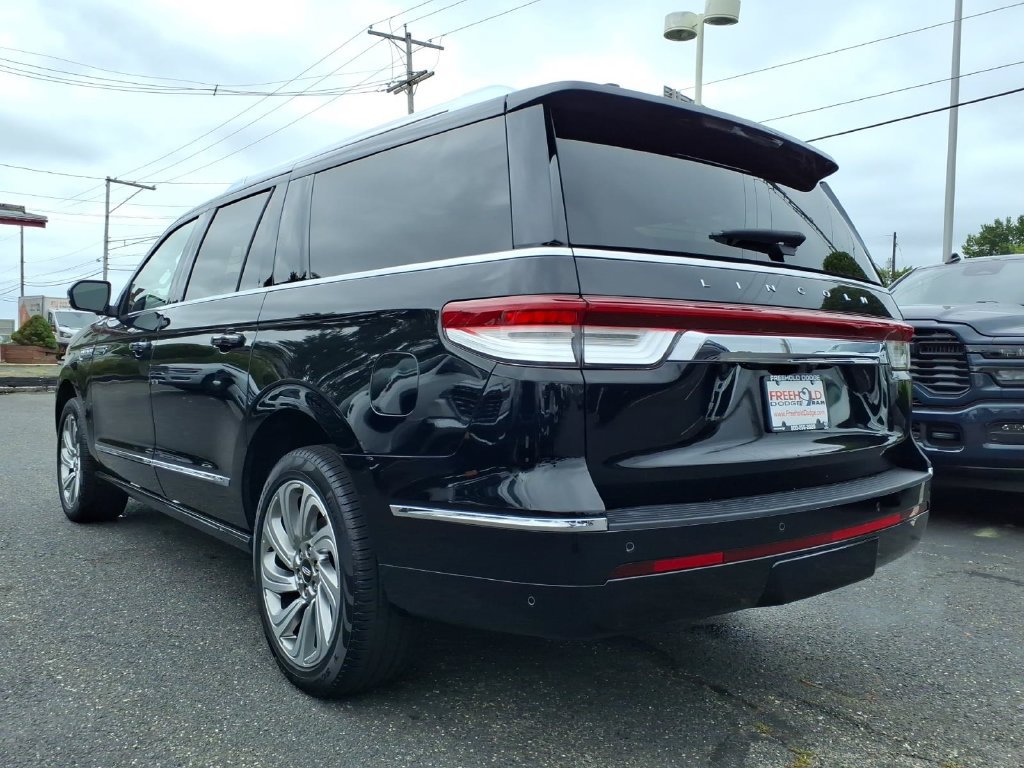 Used 2024 Lincoln Navigator L Reserve AWD/4WD image 23