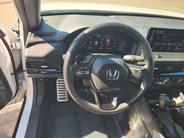 Used 2025 Honda Accord Sport image 30
