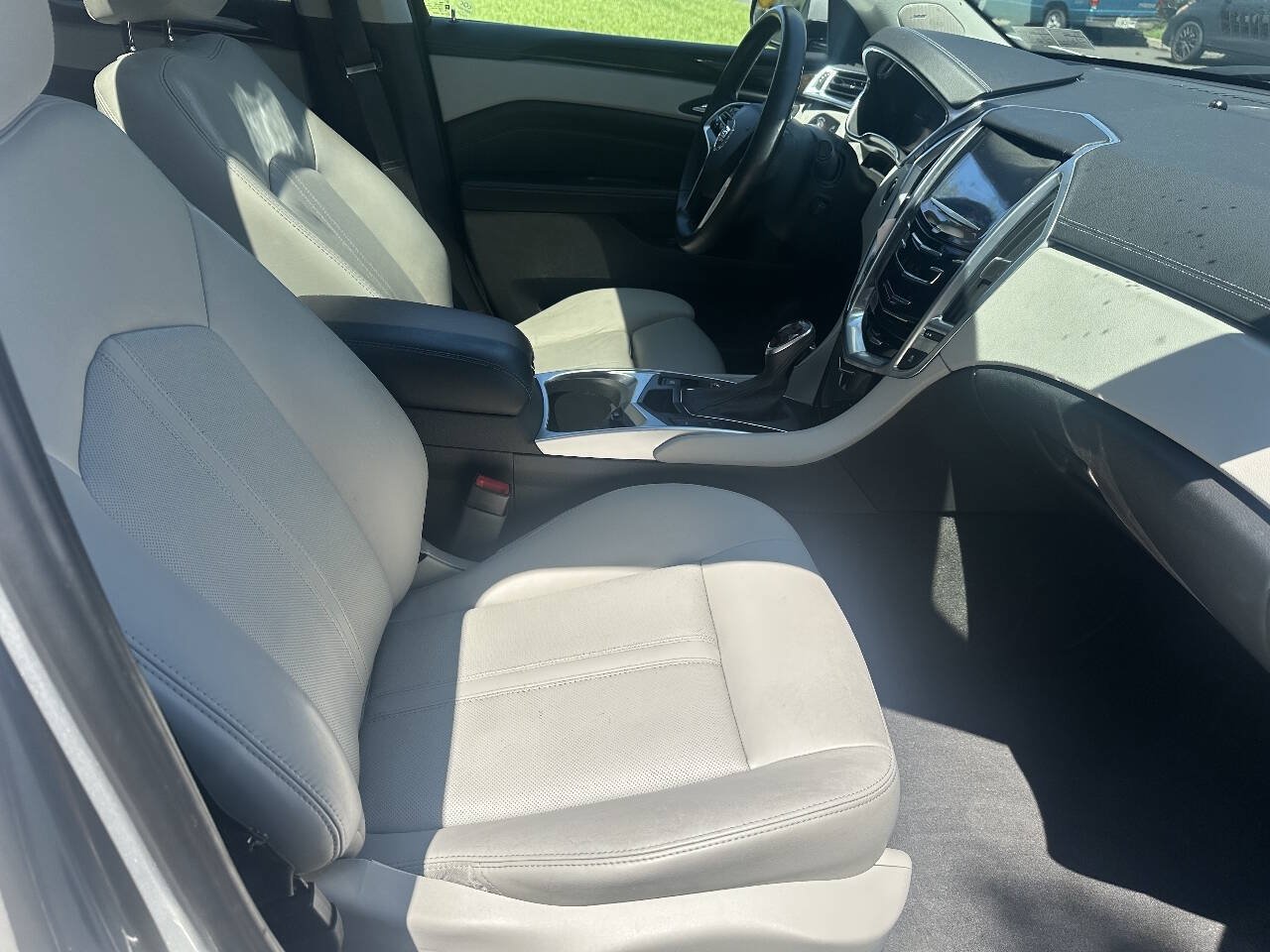 Used 2014 Cadillac SRX Luxury AWD/4WD image 11