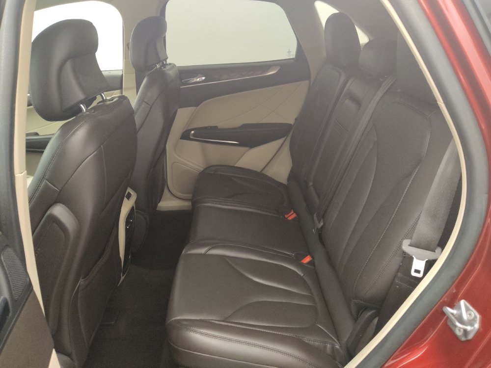 Used 2019 Lincoln MKC Reserve w/ MKC Climate Package FWD image 18