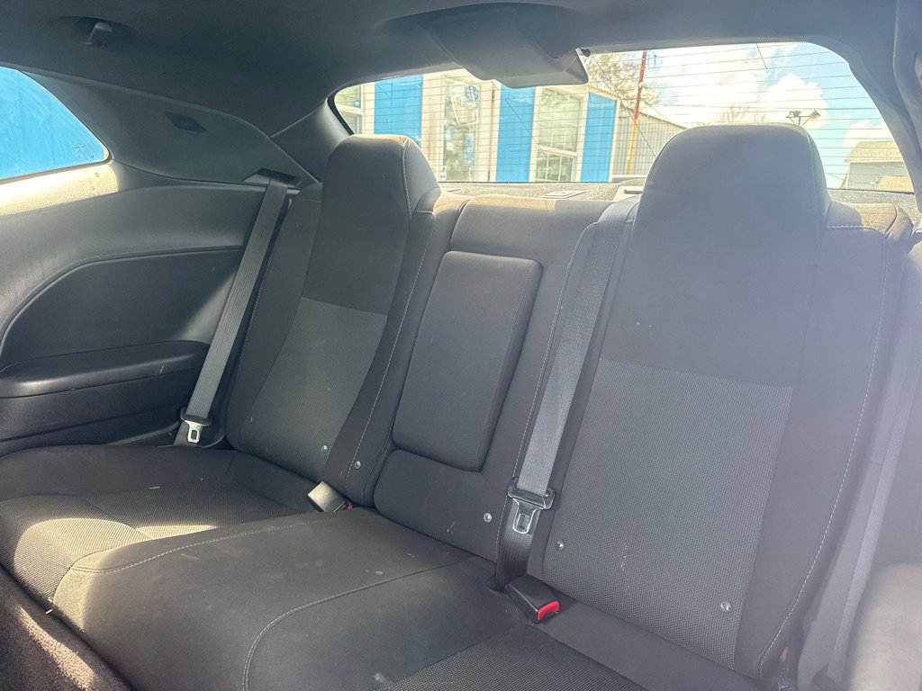 Used 2016 Dodge Challenger R/T image 7
