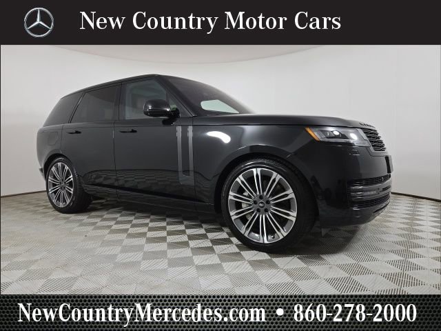 Used 2023 Land Rover Range Rover SE image 1
