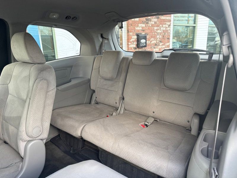 Used 2014 Honda Odyssey LX image 14