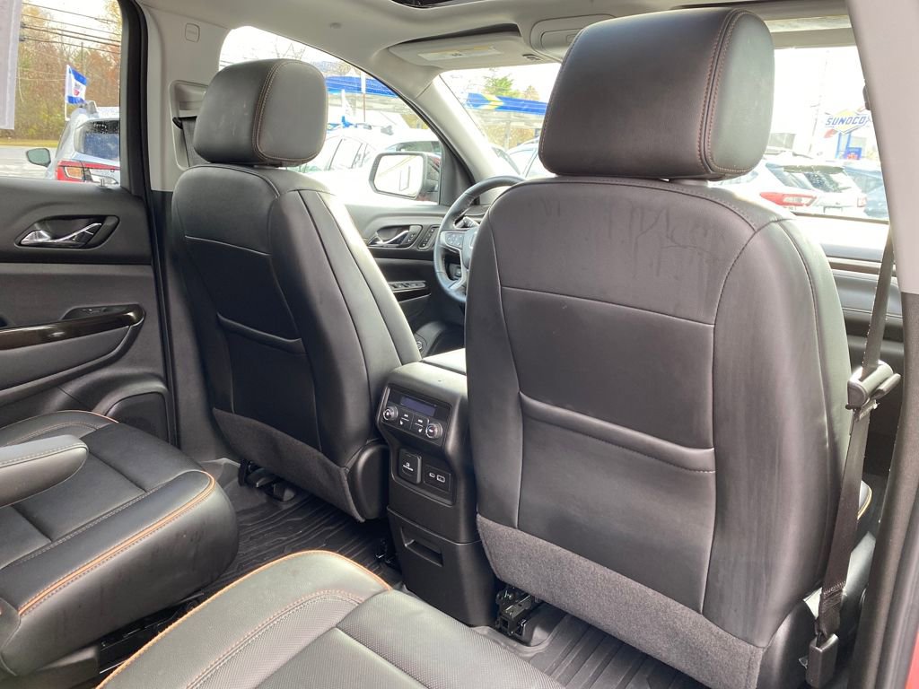 Used 2023 GMC Acadia AT4 w/ Technology Package image 37