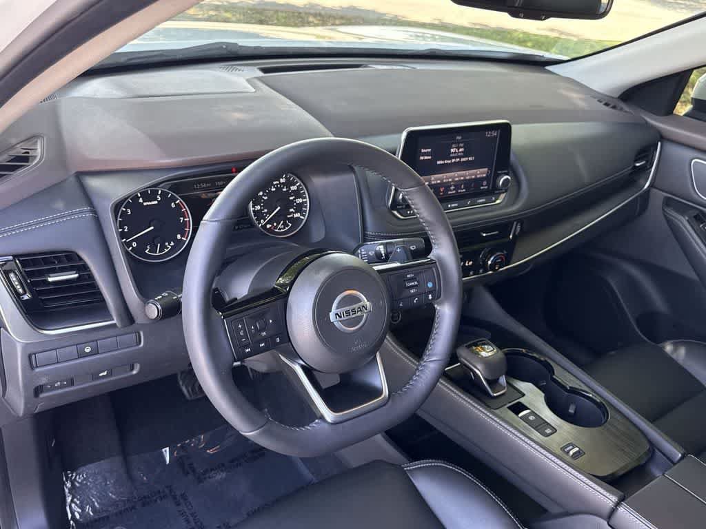 Used 2021 Nissan Rogue SL FWD image 12