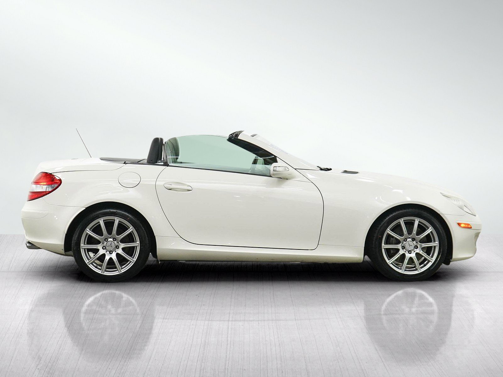 Used 2006 Mercedes-Benz SLK 350 image 6