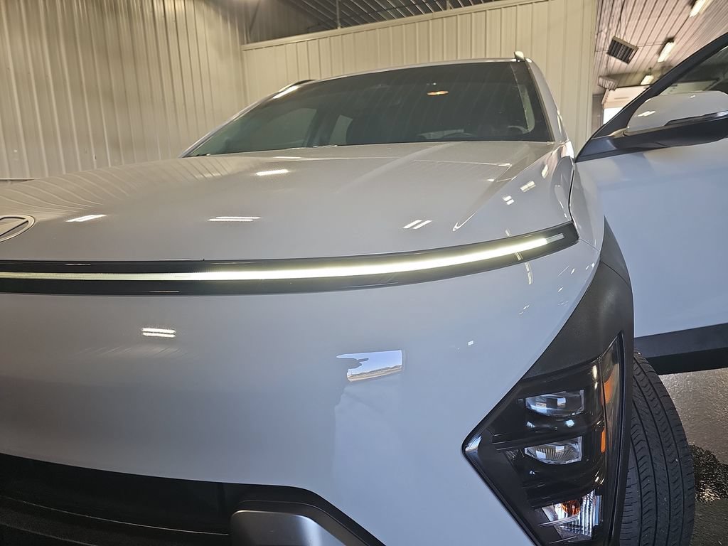 Used 2024 Hyundai Kona SEL AWD/4WD image 30