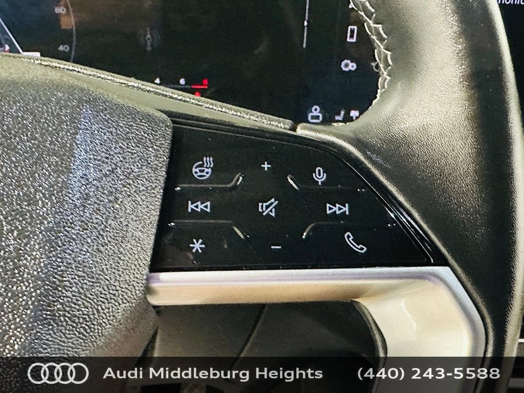 Used 2025 Audi Q5 Premium AWD/4WD image 17